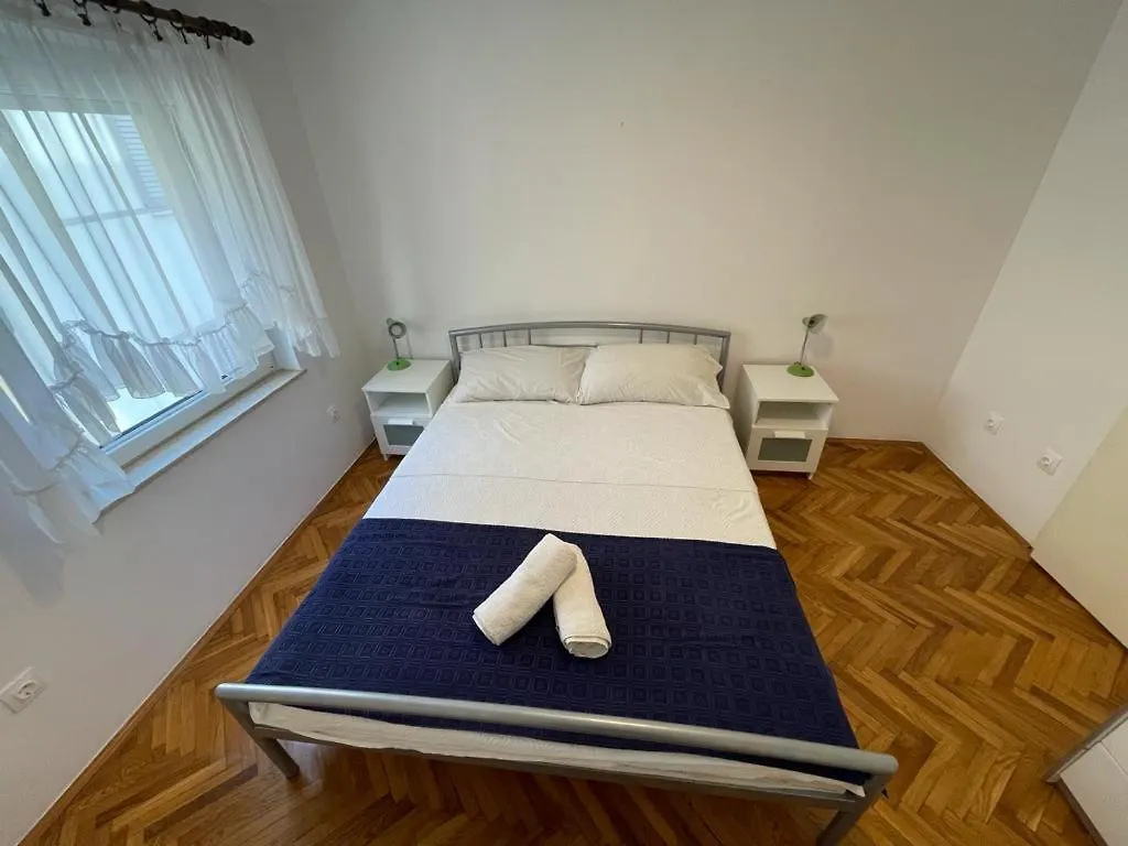 Apartmani Talakic Selce 0*,  Croatia